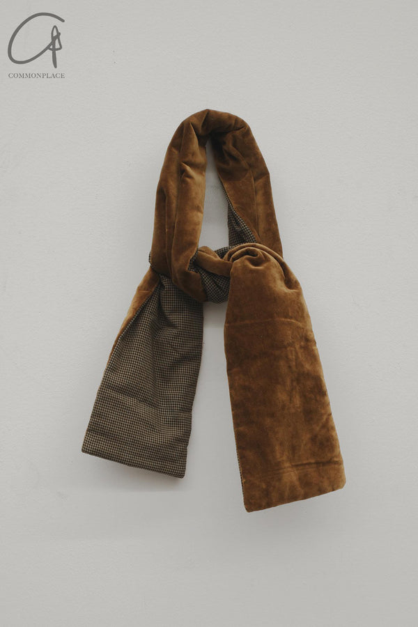 AVIVA JIFEI XUE 24 Autumn and Winter Sage Herringbone Wool Knitted Padded Narrow Scarf AJX-FW24-PNS-OCVGWG-ZHE-F Ochre